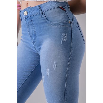 Calça jeans skinny delavê destroyed
