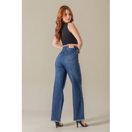 Calça jeans wide leg barra desfiada