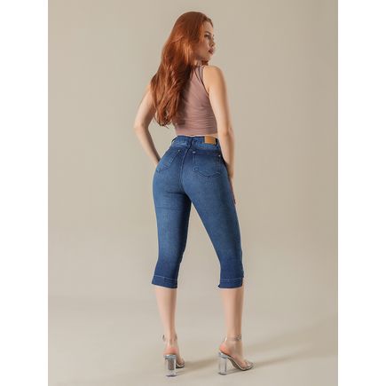 Calça capri jeans slim barra virada