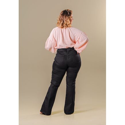 Calça Jeans Flare Feminina Plus Size