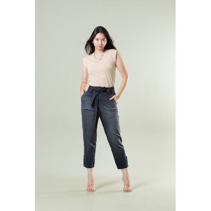 Calça Jeans Pantacourt Feminina