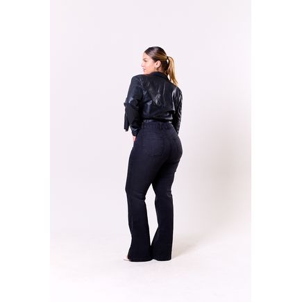 Calça Jeans Flare Feminina Plus Size